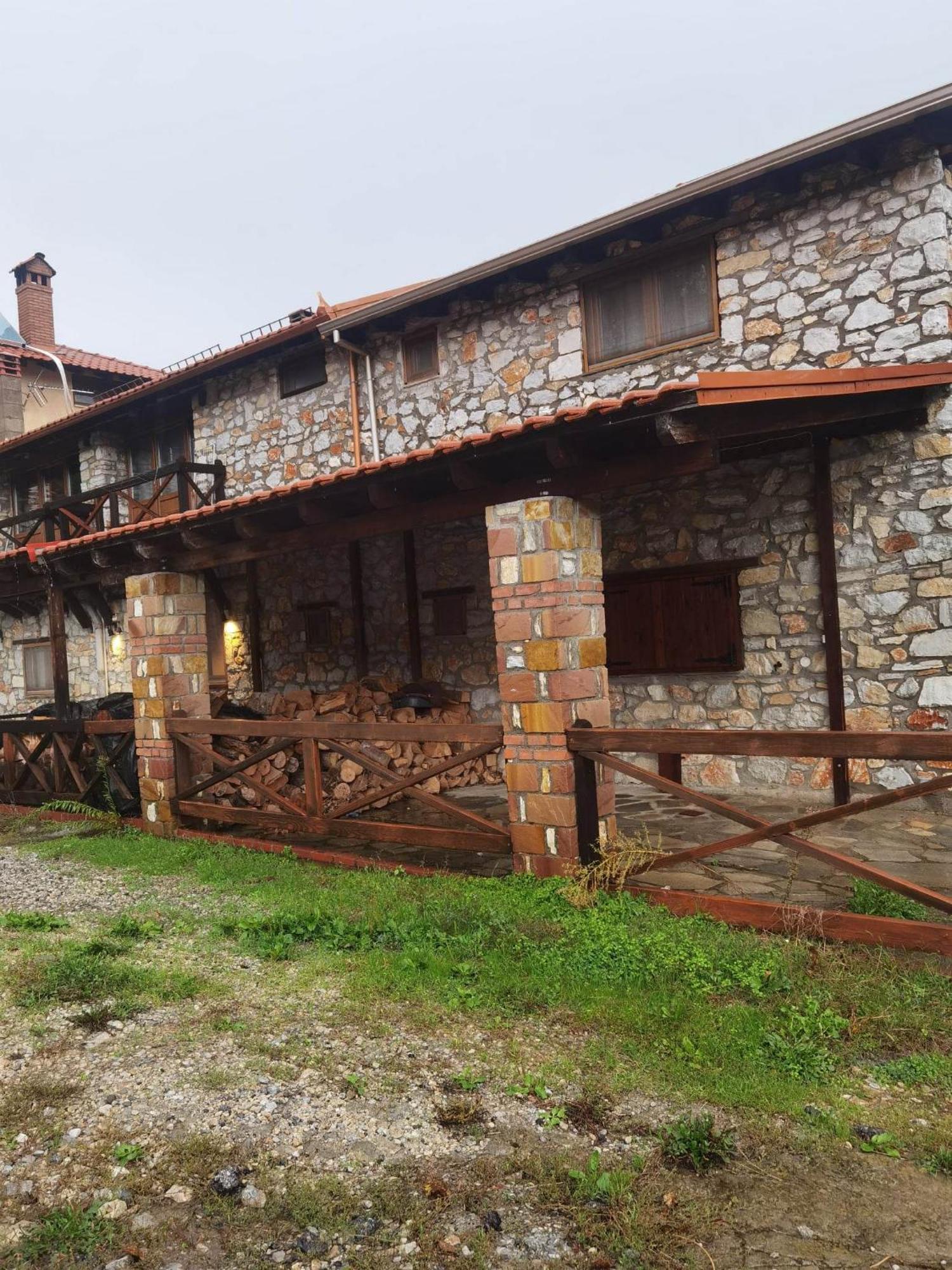 Traditional Stone Cottage In Palio Elatohori エクステリア 写真